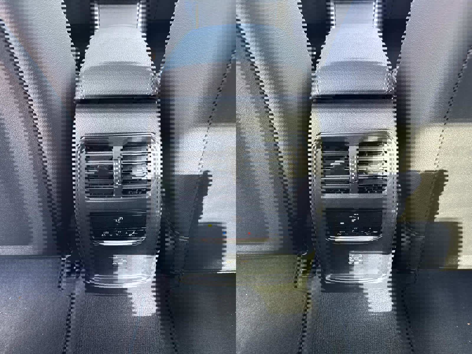 Certified 2025 BMW 330i 330i w/ M Sport Package image 15