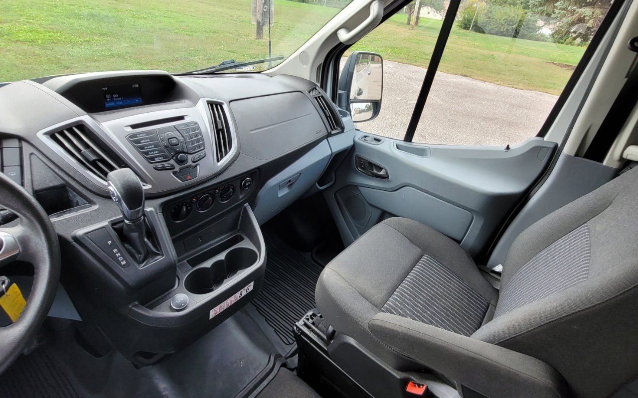 Used 2019 Ford Transit 150 XLT image 13