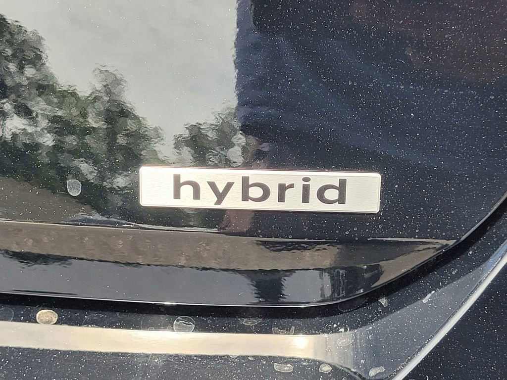 New 2025 Hyundai Elantra SEL image 9