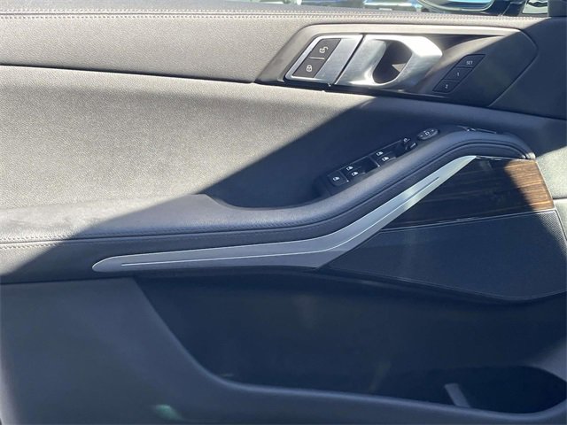 Used 2021 BMW X5 xDrive40i w/ Convenience Package image 13