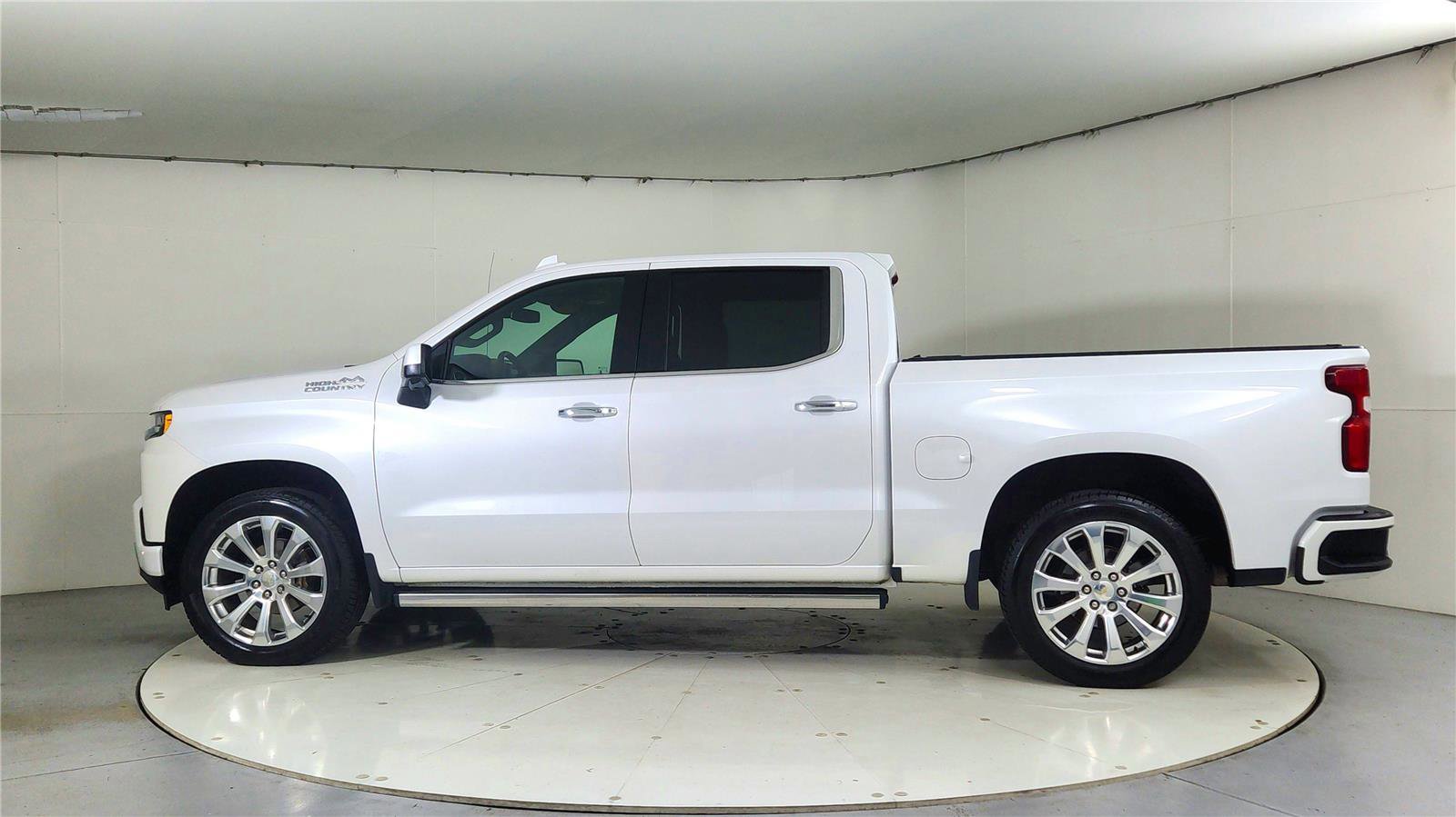 Used 2021 Chevrolet Silverado 1500 High Country image 4