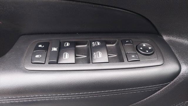 Used 2022 Jeep Grand Cherokee Limited image 33