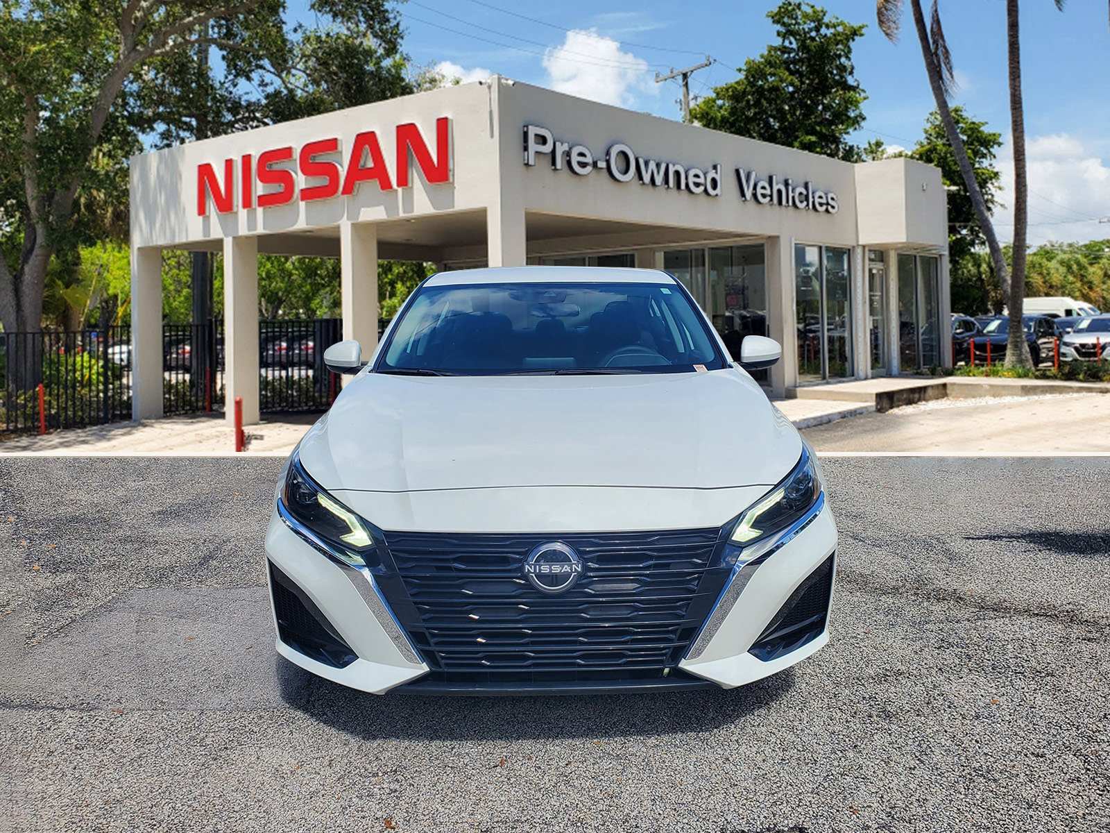 Certified 2023 Nissan Altima 2.5 SV image 2