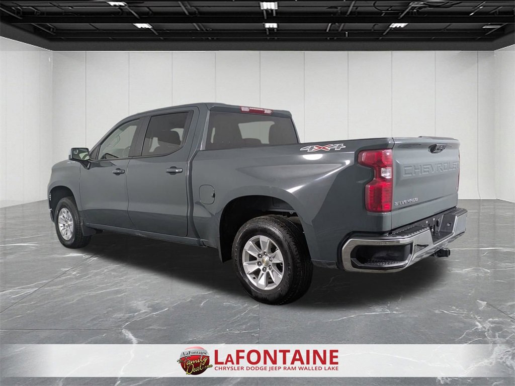 Used 2025 Chevrolet Silverado 1500 LT image 3