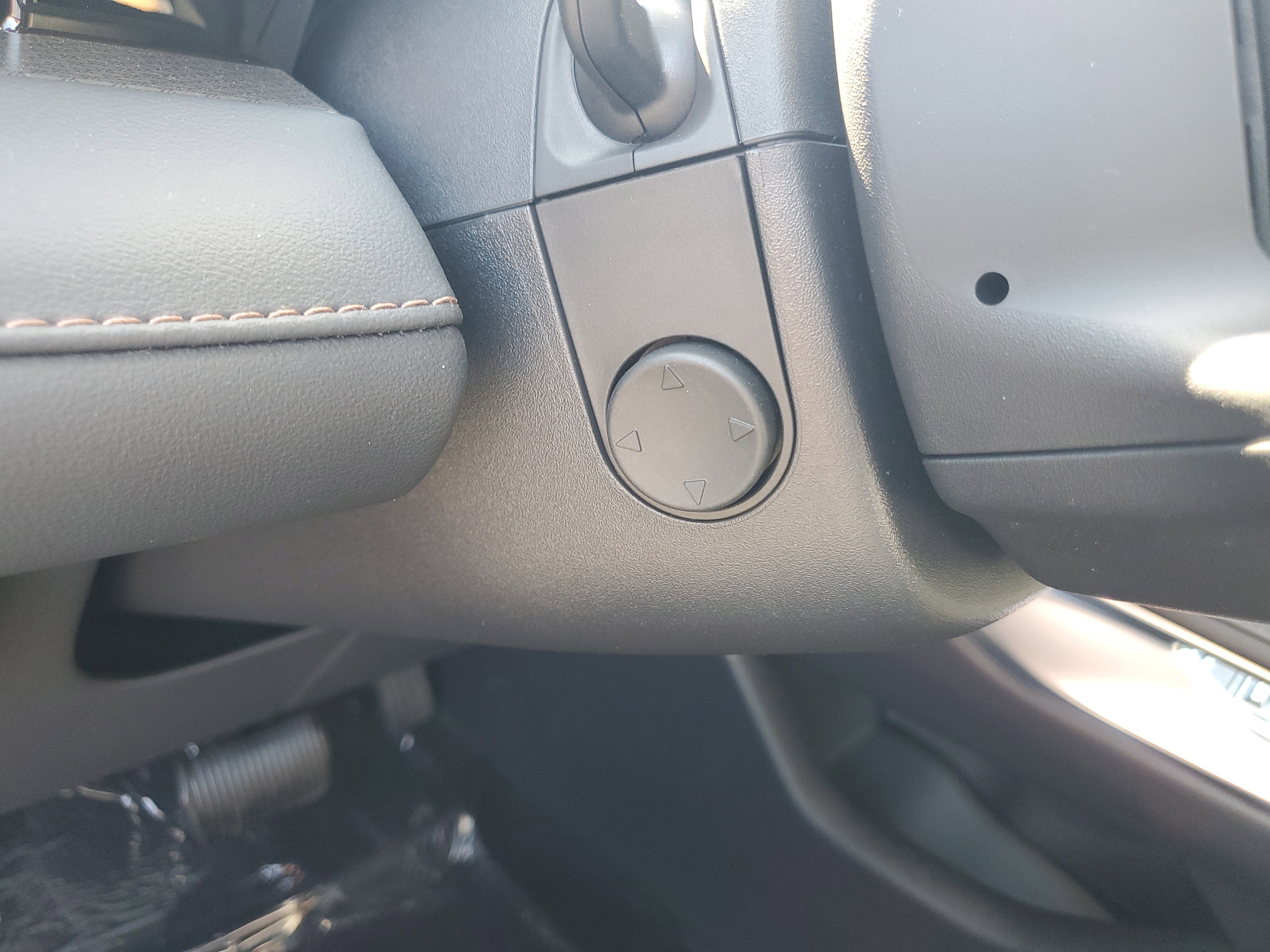 New 2026 Lincoln Nautilus Premier w/ Equipment Group 102A image 15