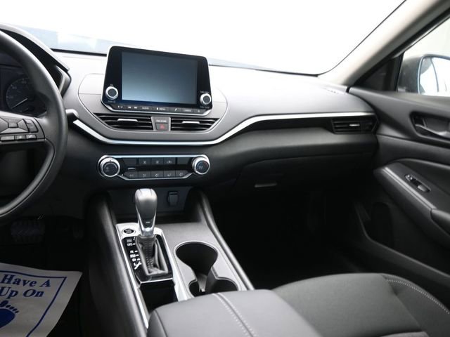 Used 2025 Nissan Altima 2.5 S FWD image 23