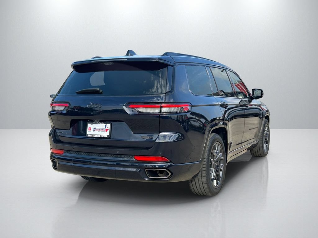 Used 2024 Jeep Grand Cherokee L Summit AWD/4WD image 5