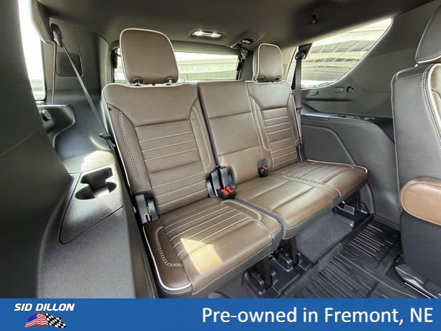 Certified 2025 GMC Yukon Denali Ultimate w/ LPO, Floor Liner Package AWD/4WD image 26