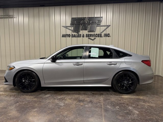 Used 2023 Honda Civic Sport image 2