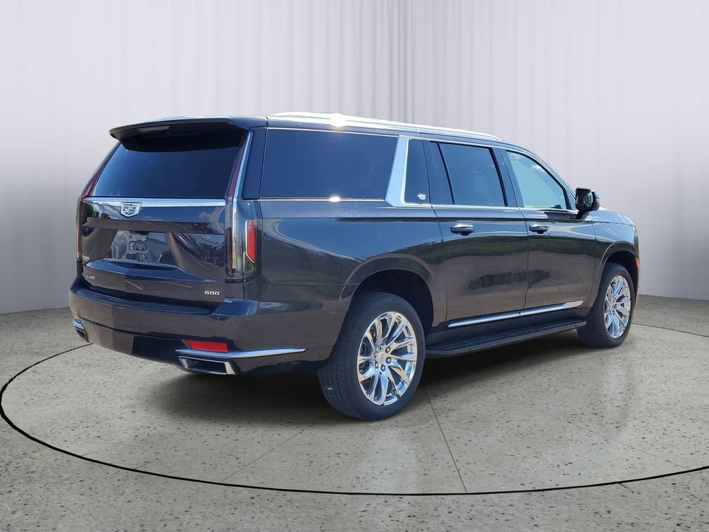 Used 2023 Cadillac Escalade ESV Premium Luxury w/ LPO, Radiant Package AWD/4WD image 3