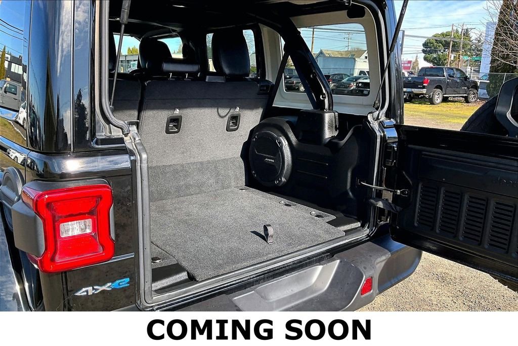 Used 2022 Jeep Wrangler Unlimited Sahara image 36