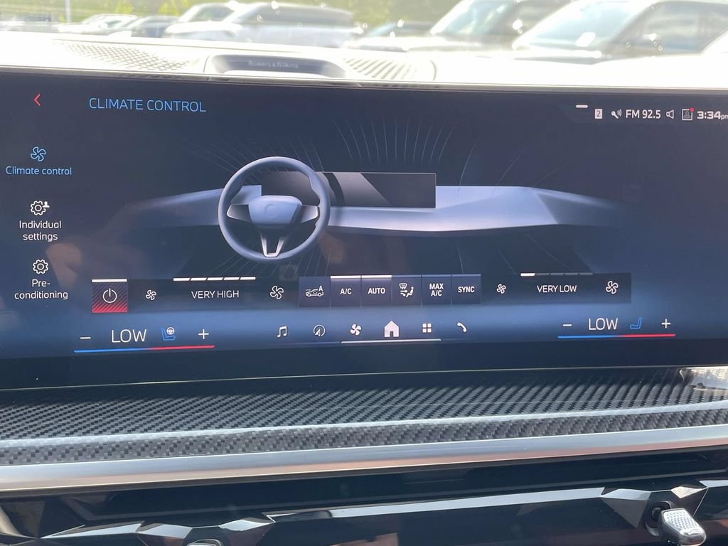 Used 2025 BMW X6 M60i AWD/4WD image 25