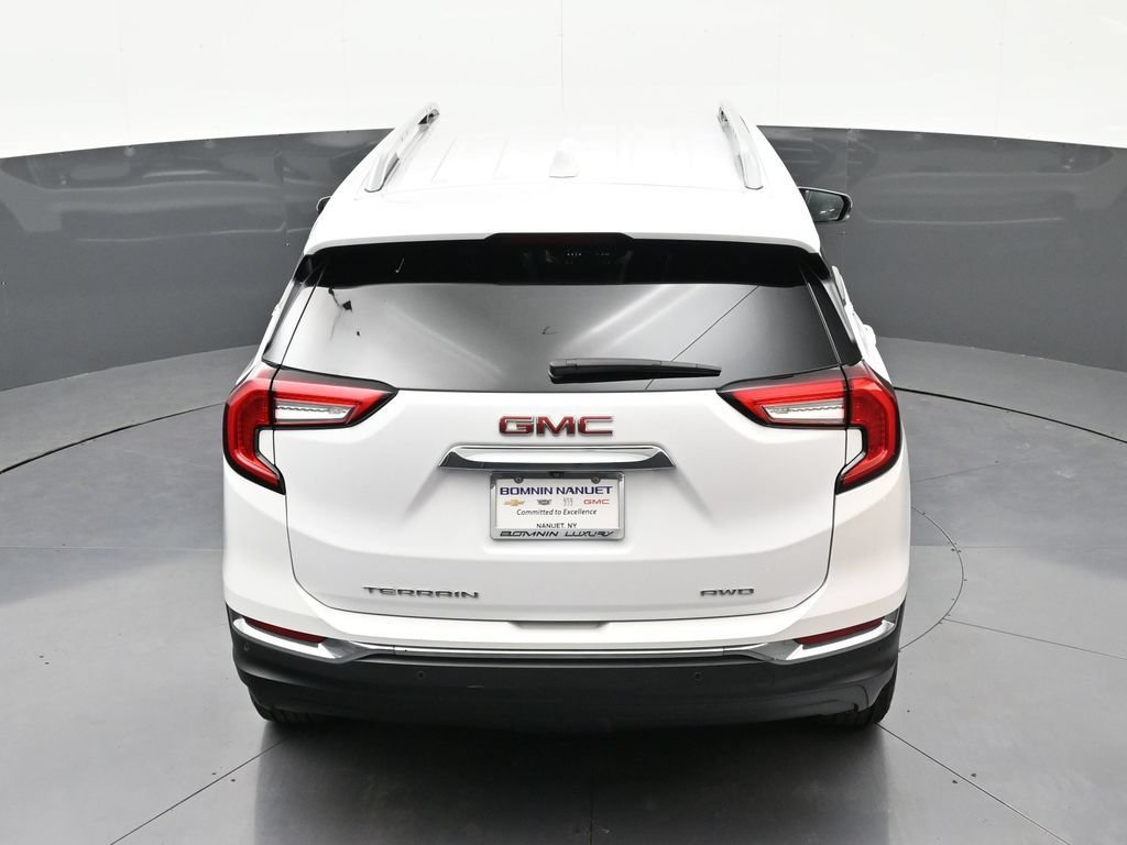 Used 2023 GMC Terrain SLT AWD/4WD image 19
