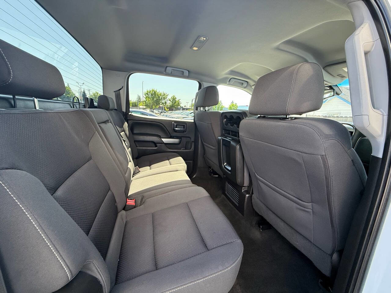 Used 2018 Chevrolet Silverado 1500 LT w/ LT Eassist Package image 17