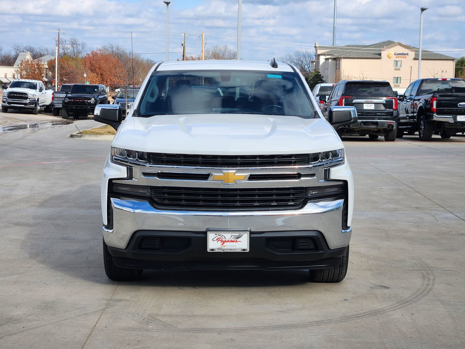 Used 2019 Chevrolet Silverado 1500 LT w/ Texas Edition image 6