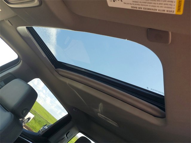 New 2026 GMC Sierra 1500 SLT image 14