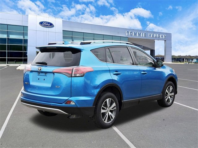 Used 2018 Toyota RAV4 XLE w/ Plus Extra Value Package image 4