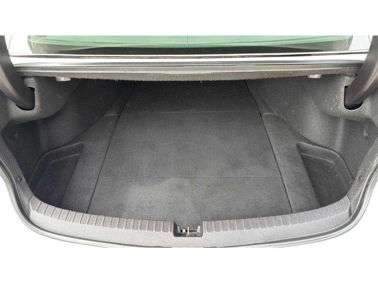 Used 2015 Acura TLX w/ Technology Package FWD image 32
