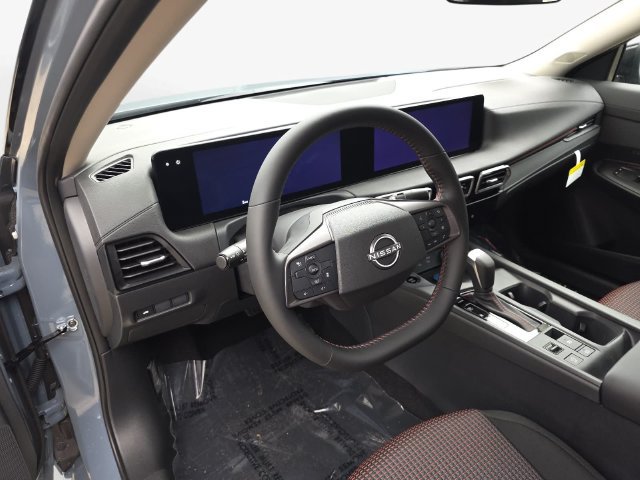 New 2027 Nissan Sentra SR w/ Floor Mat Package FWD image 16