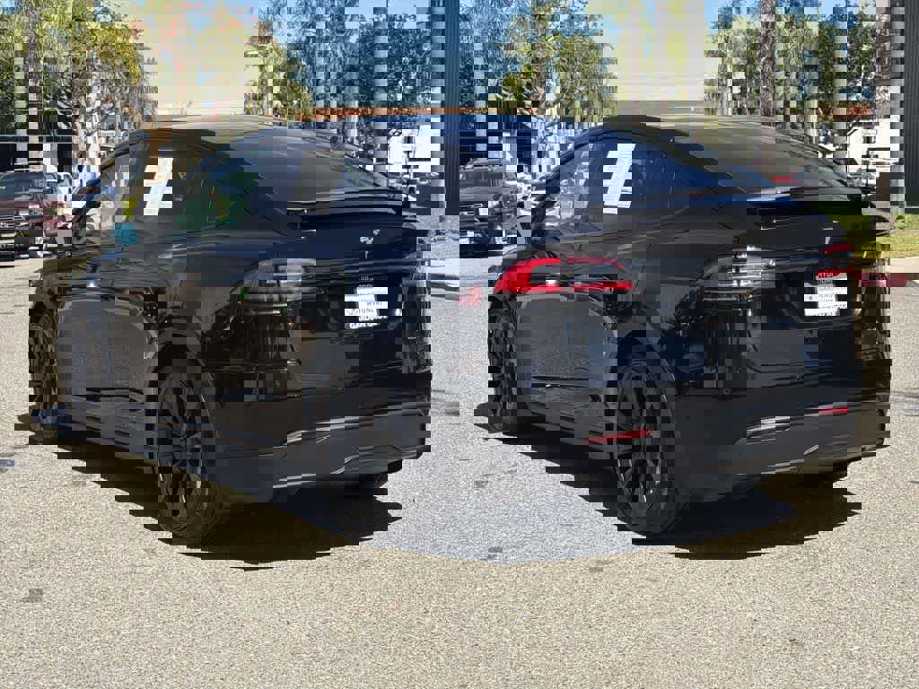 Used 2022 Tesla Model X Plaid image 4