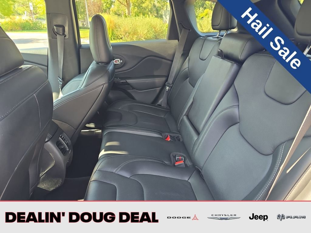 Used 2023 Jeep Cherokee Altitude Lux image 25
