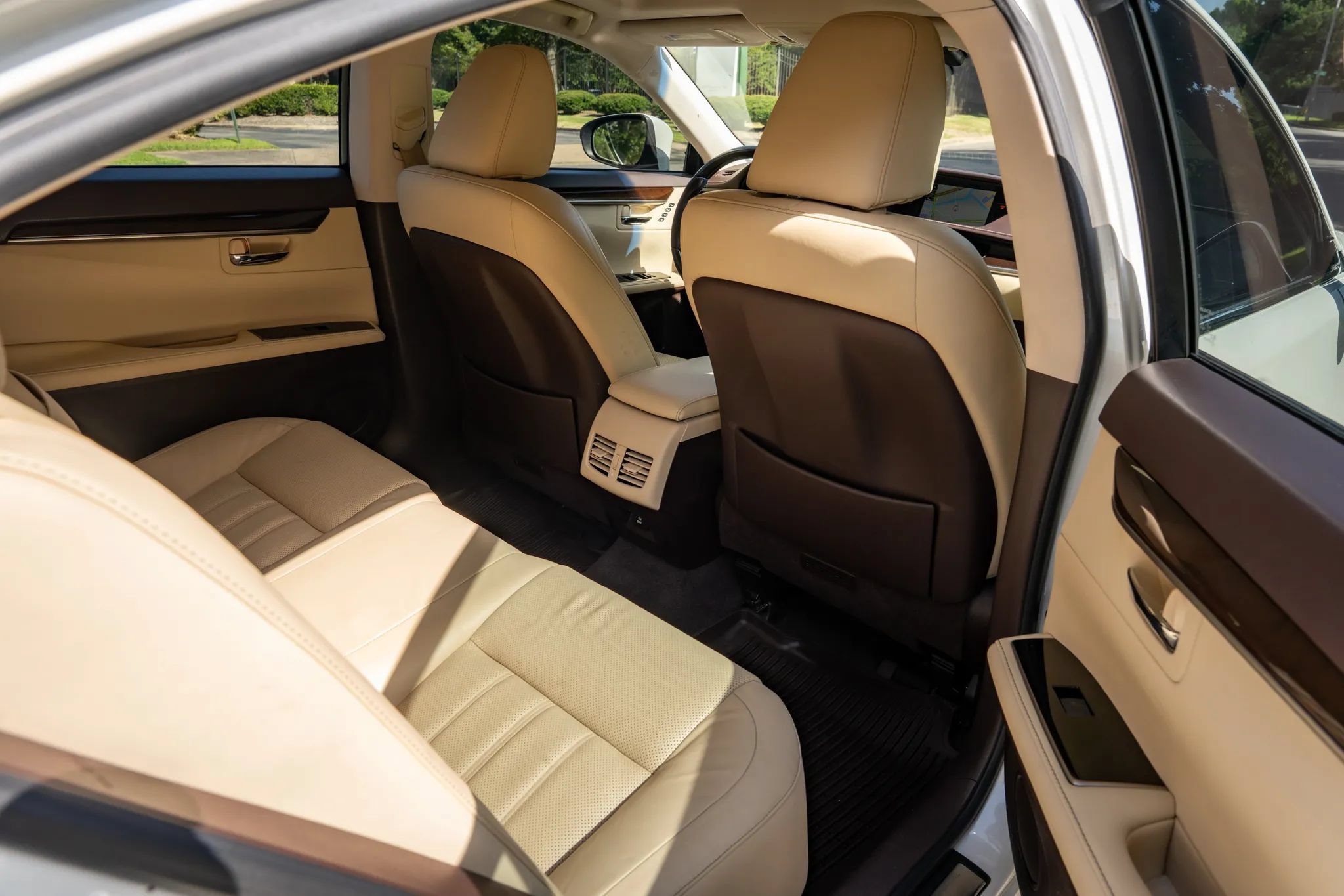 Used 2017 Lexus ES 350 w/ Luxury Package FWD image 15