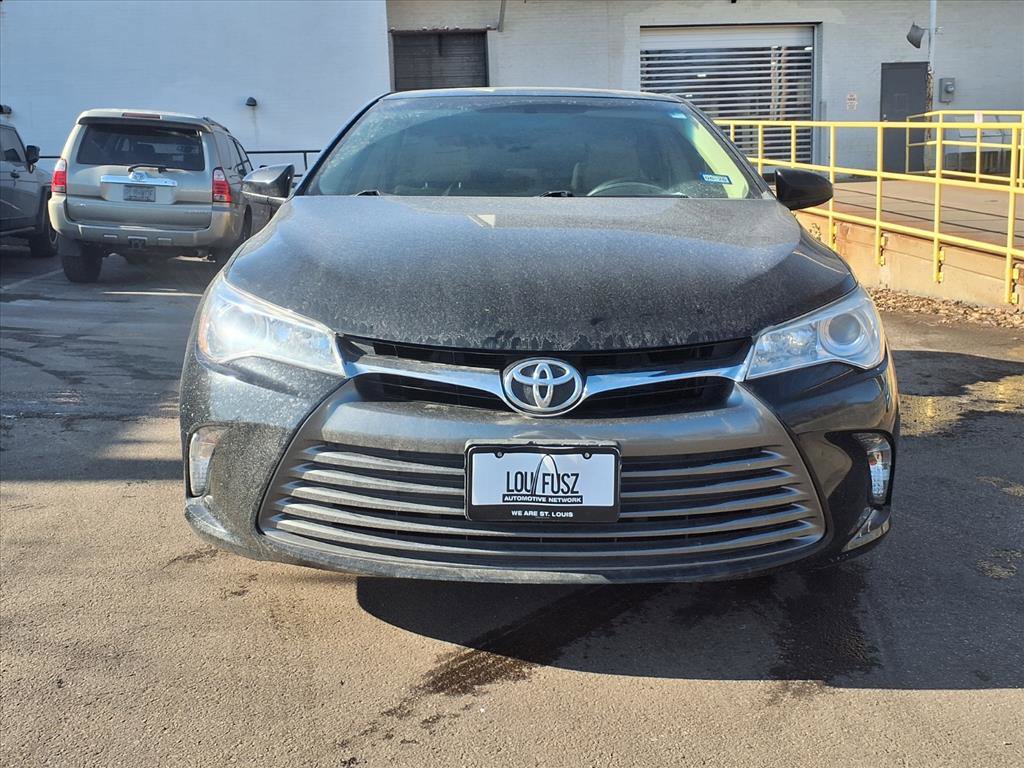 Used 2017 Toyota Camry LE image 32