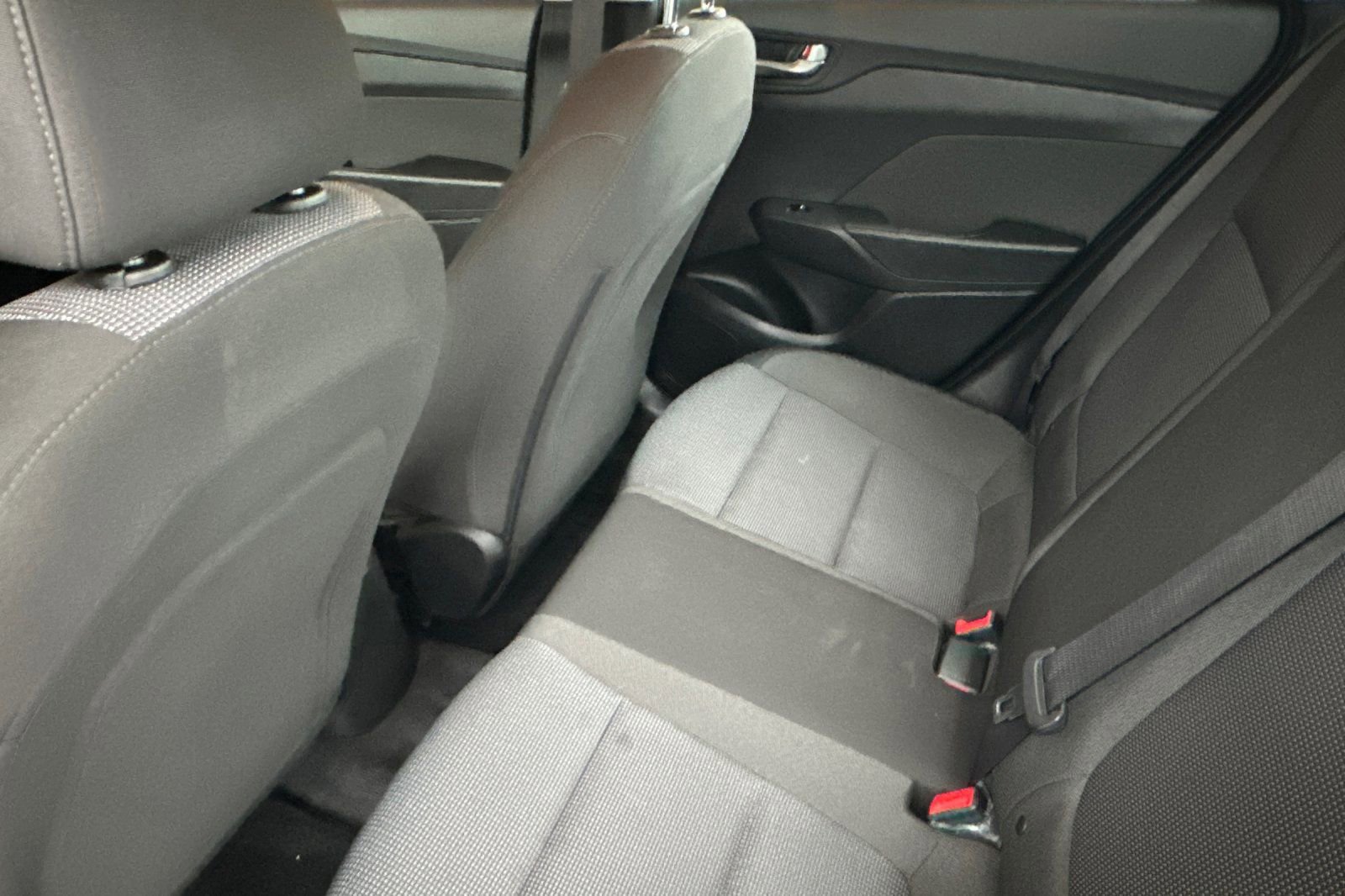 Used 2022 Hyundai Accent SE image 12