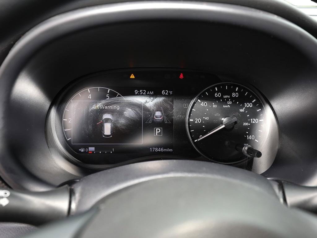 Used 2023 Nissan Kicks SV image 13