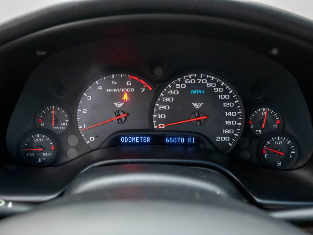 Used 2001 Chevrolet Corvette Coupe w/ Preferred Equipment Group1 image 20