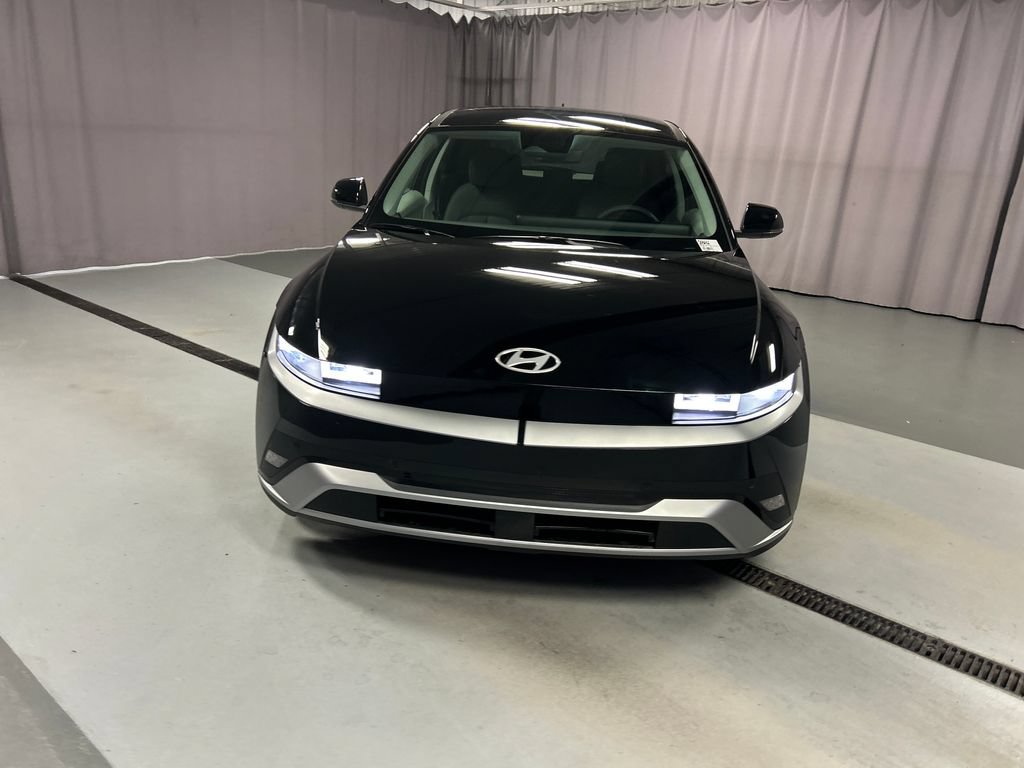 New 2026 Hyundai Ioniq 5 SEL AWD/4WD image 2