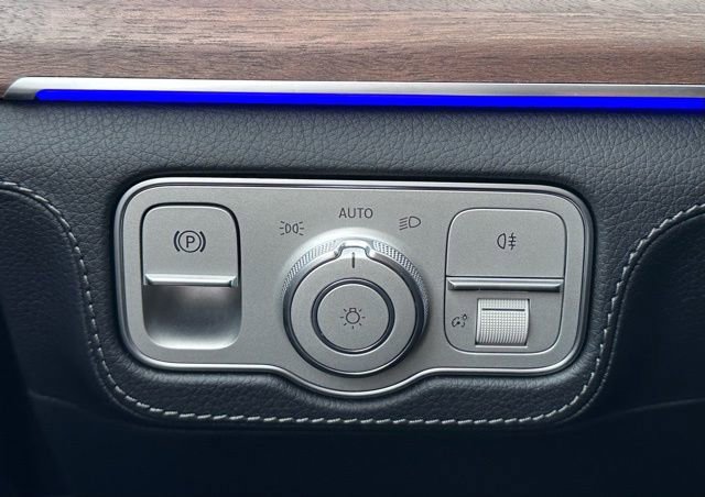 New 2026 Mercedes-Benz GLE 450e 4MATIC image 18