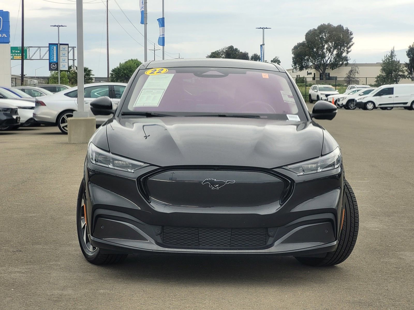 Used 2022 Ford Mustang Mach-E Premium image 2