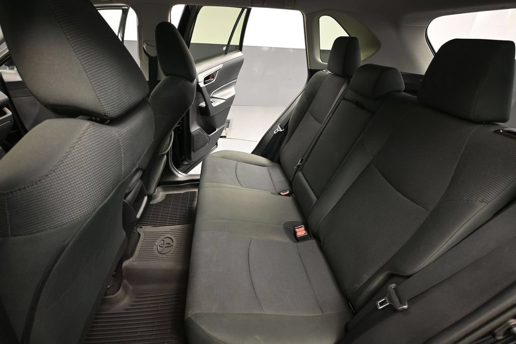 Used 2020 Toyota RAV4 LE w/ All Weather Liner Package AWD/4WD image 37