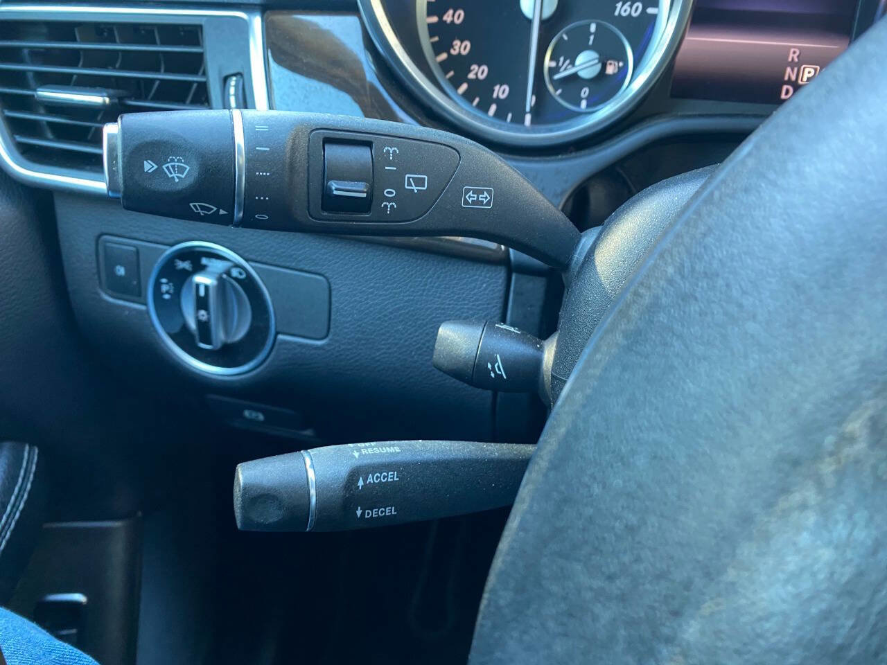 Used 2015 Mercedes-Benz ML 350 4MATIC image 25