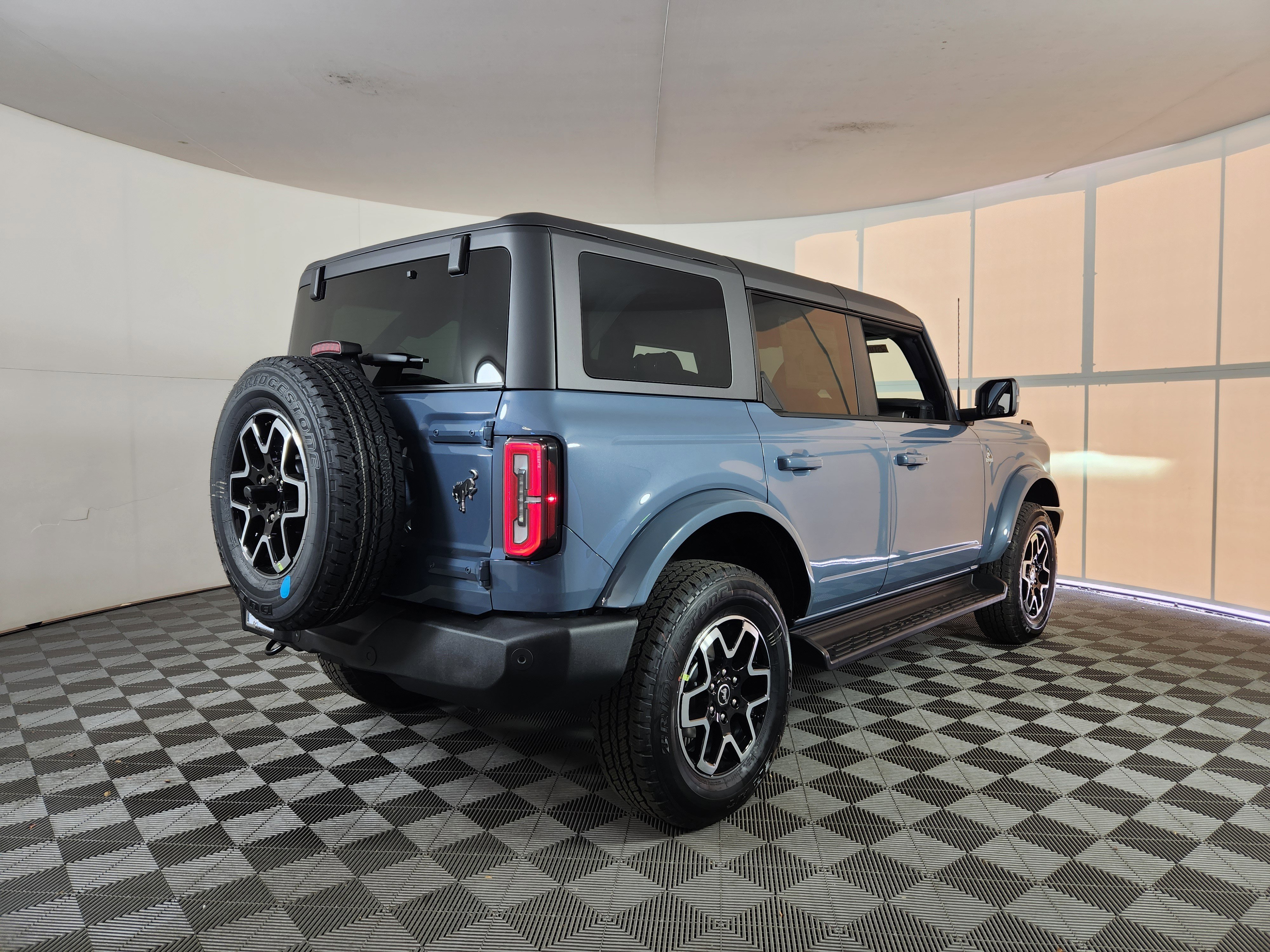 New 2025 Ford Bronco Outer Banks image 7