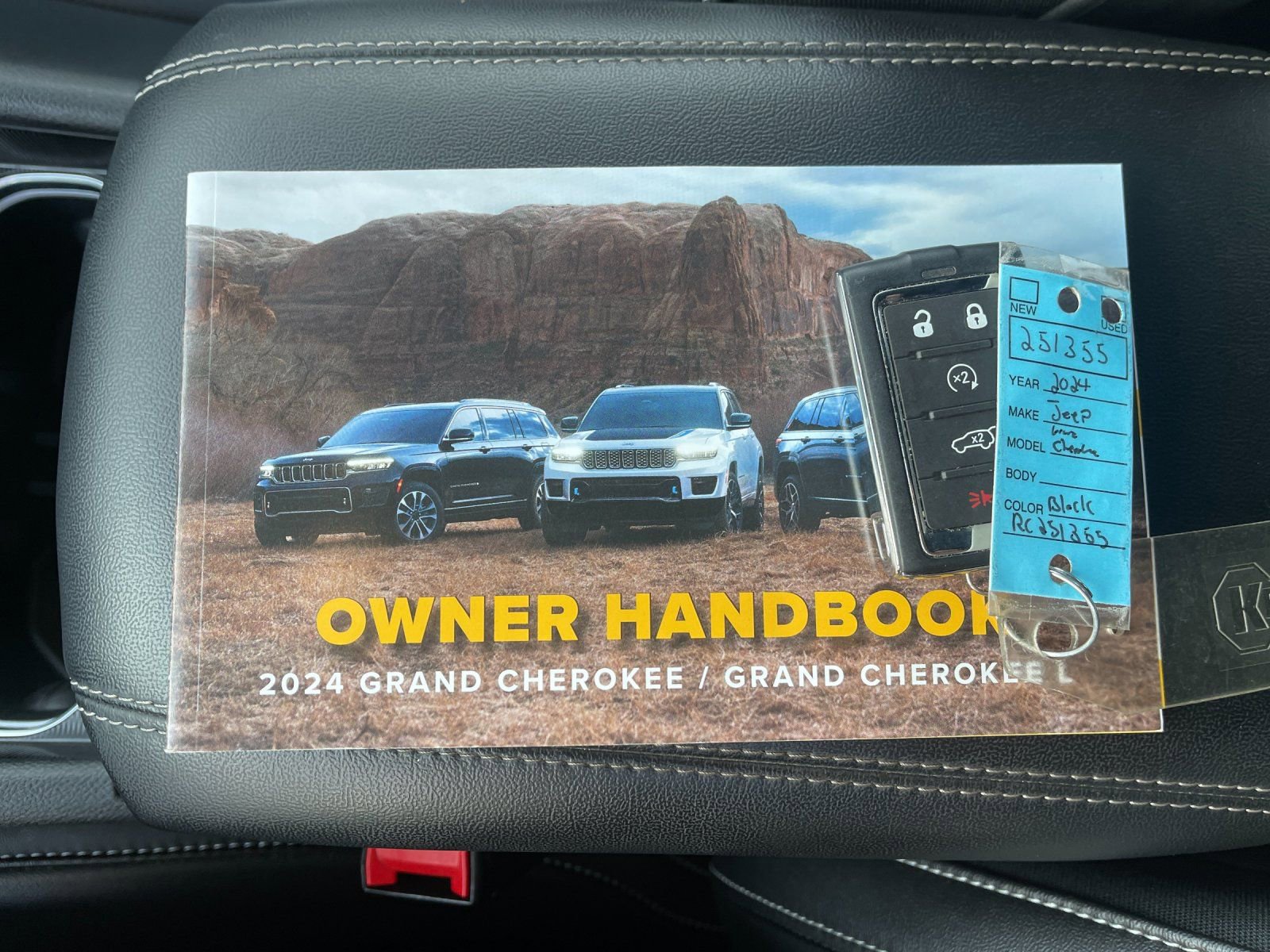 Used 2024 Jeep Grand Cherokee Limited w/ Trailer Tow Package image 10