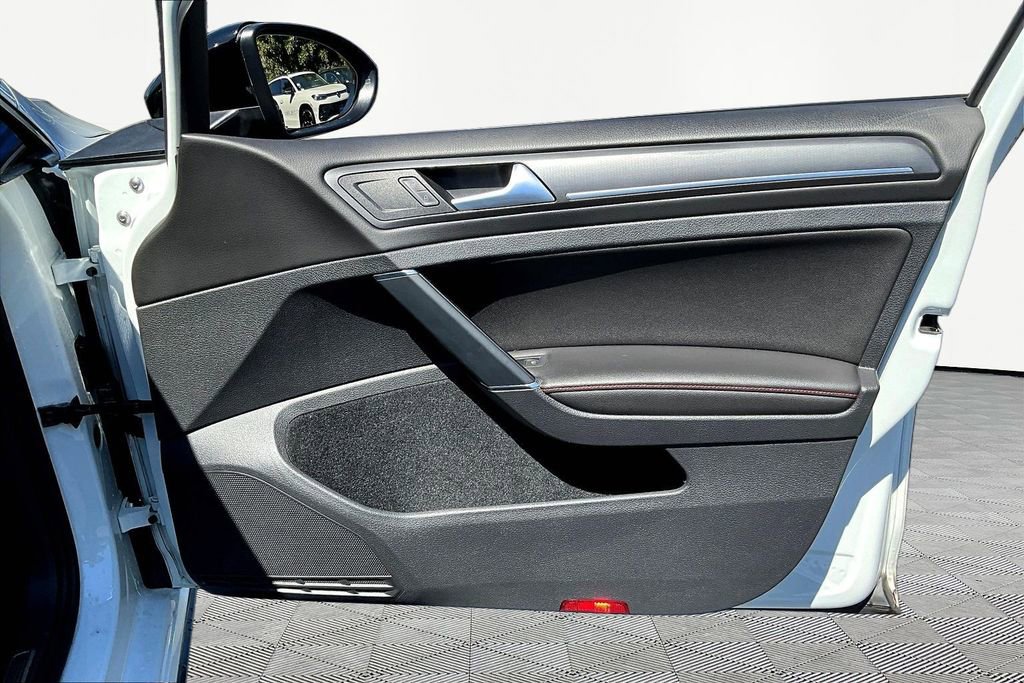 Used 2018 Volkswagen GTI Autobahn image 21