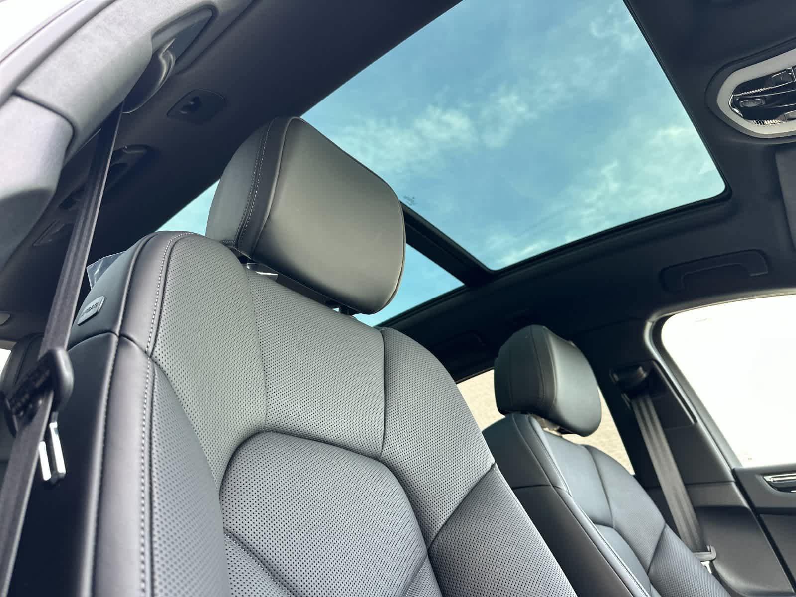 New 2026 Porsche Macan S AWD/4WD image 18