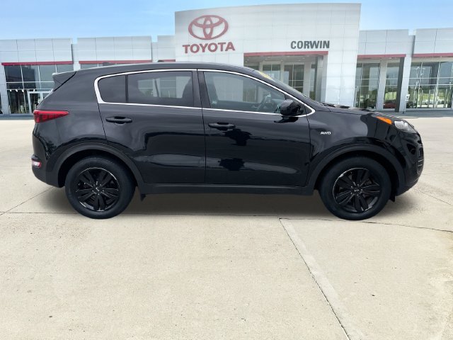 Used 2017 Kia Sportage LX AWD/4WD image 6