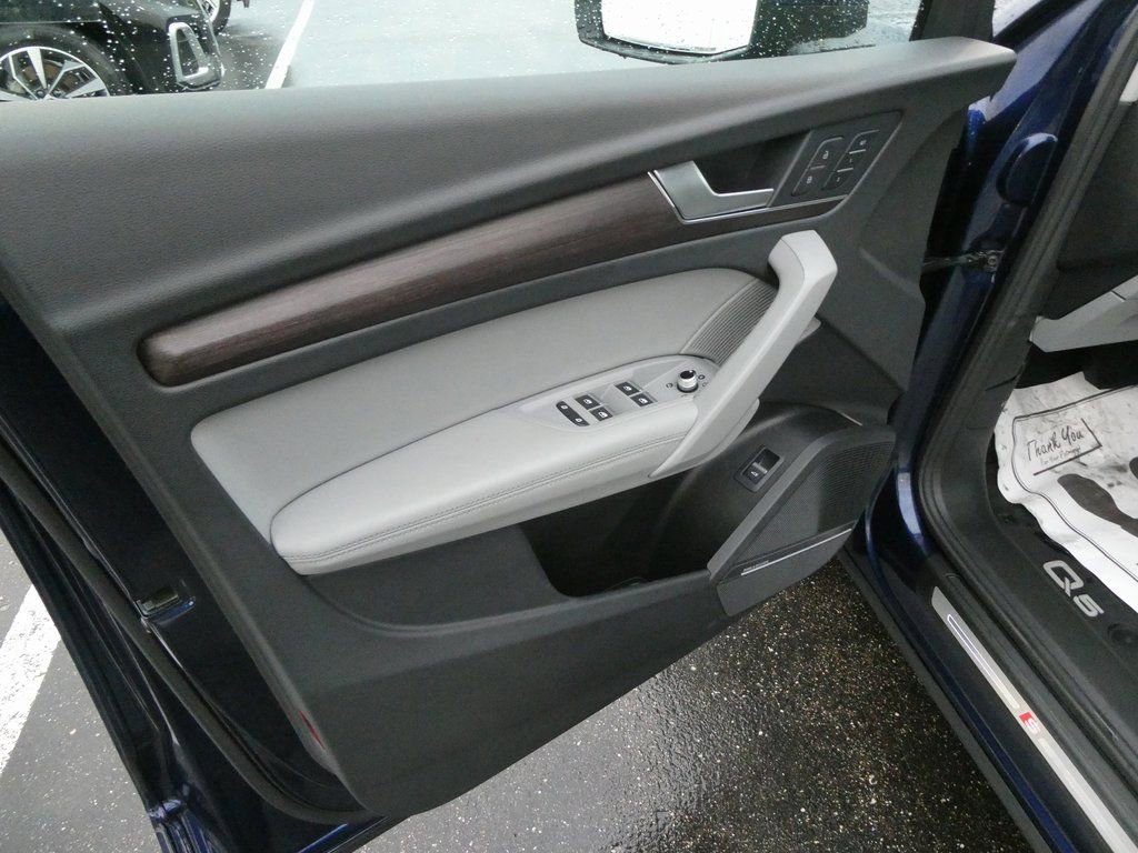 Used 2022 Audi Q5 2.0T Premium Plus image 17