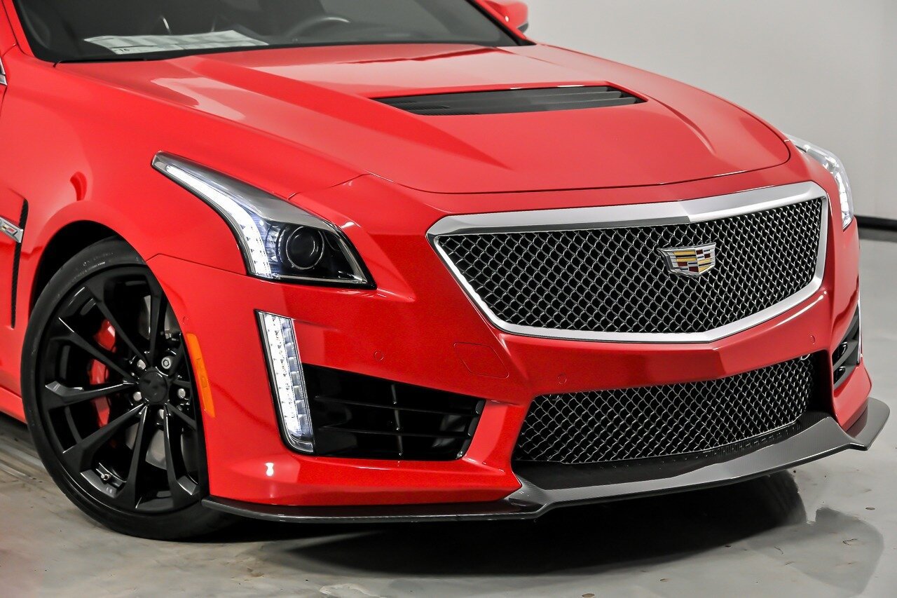 Used 2019 Cadillac CTS V w/ Carbon Fiber Package RWD image 3