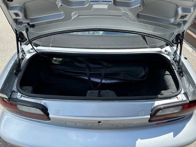 Used 2000 Chevrolet Camaro Z28 image 17