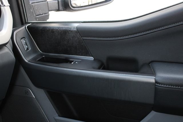 Used 2023 Ford F350 XLT w/ XLT Premium Package image 20