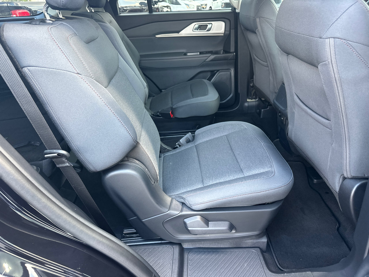 New 2026 Ford Explorer Active RWD image 15