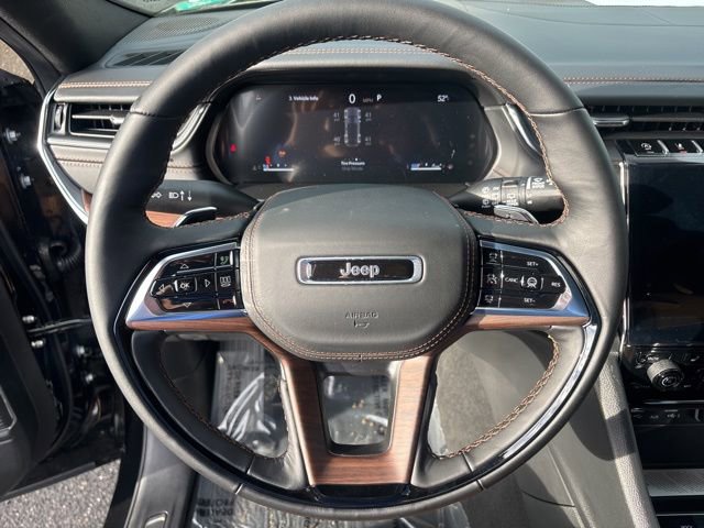 New 2025 Jeep Grand Cherokee Summit image 19