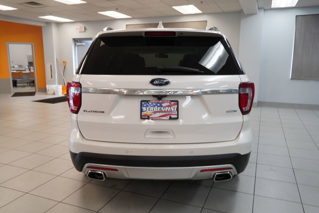 Used 2017 Ford Explorer Platinum image 9