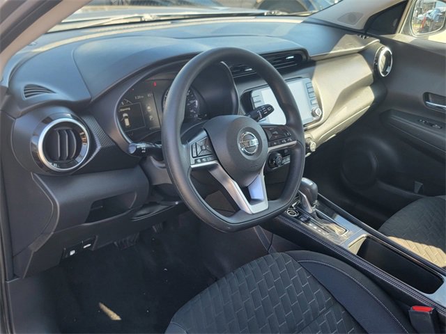 Used 2021 Nissan Kicks SV image 8