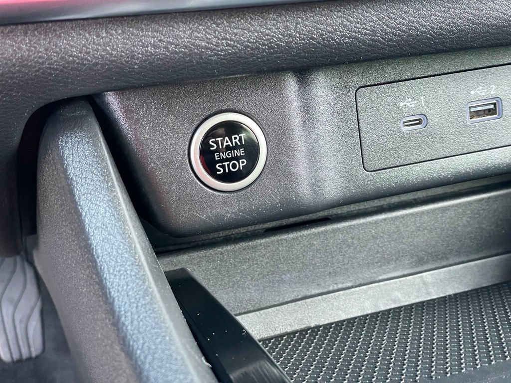 Certified 2023 Nissan Rogue SV w/ SV Premium B Package AWD/4WD image 22