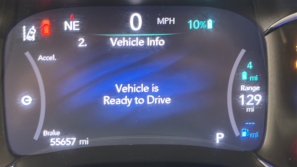 Used 2023 Chrysler Pacifica Touring-L FWD image 16